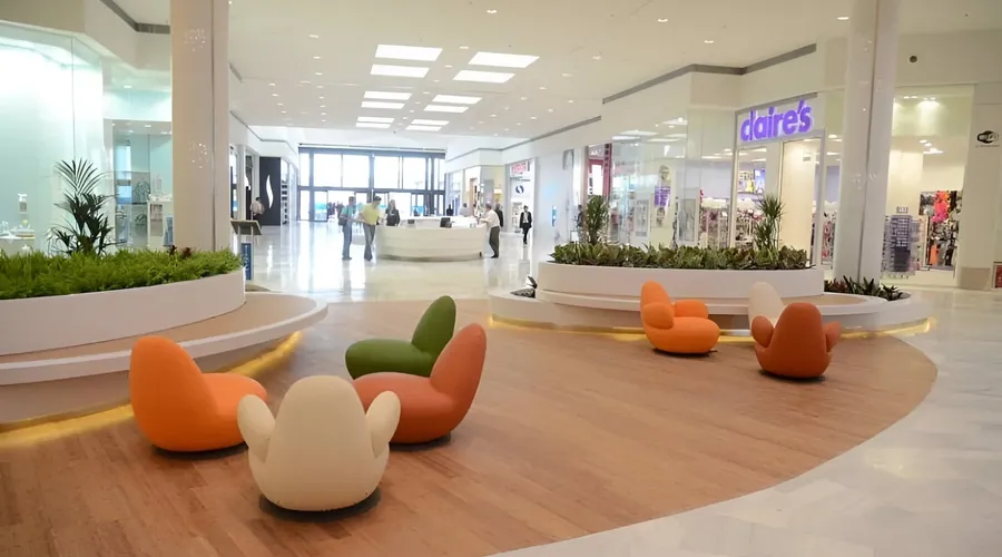 El Faro Centro Comercial