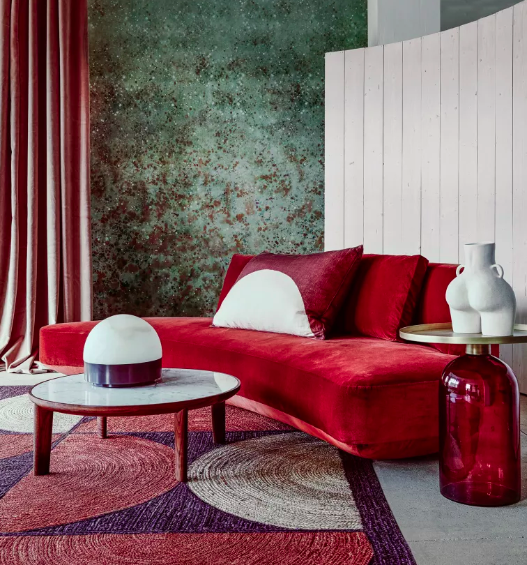 lineas-curvas-sofa-rojo