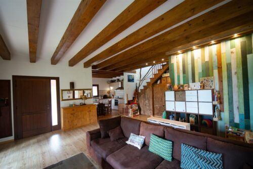 Casa de paja con técnica GREB en Barcelona 53911