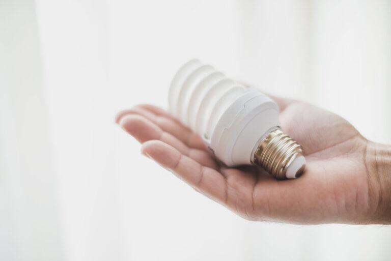 10 Consejos para Ayudarte a Ahorrar en tu Factura de Electricidad del Hogar 52300