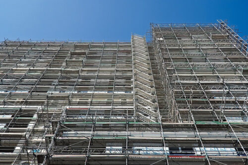 Andamios para la Rehabilitación de Fachadas: Todo lo que Tienes que Saber 45321