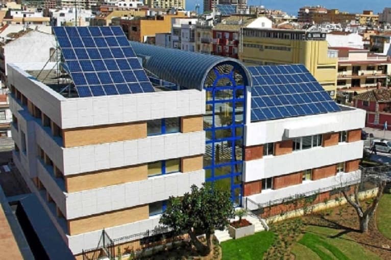 Paneles-fotovoltaicos-cubiertas-inclinadas