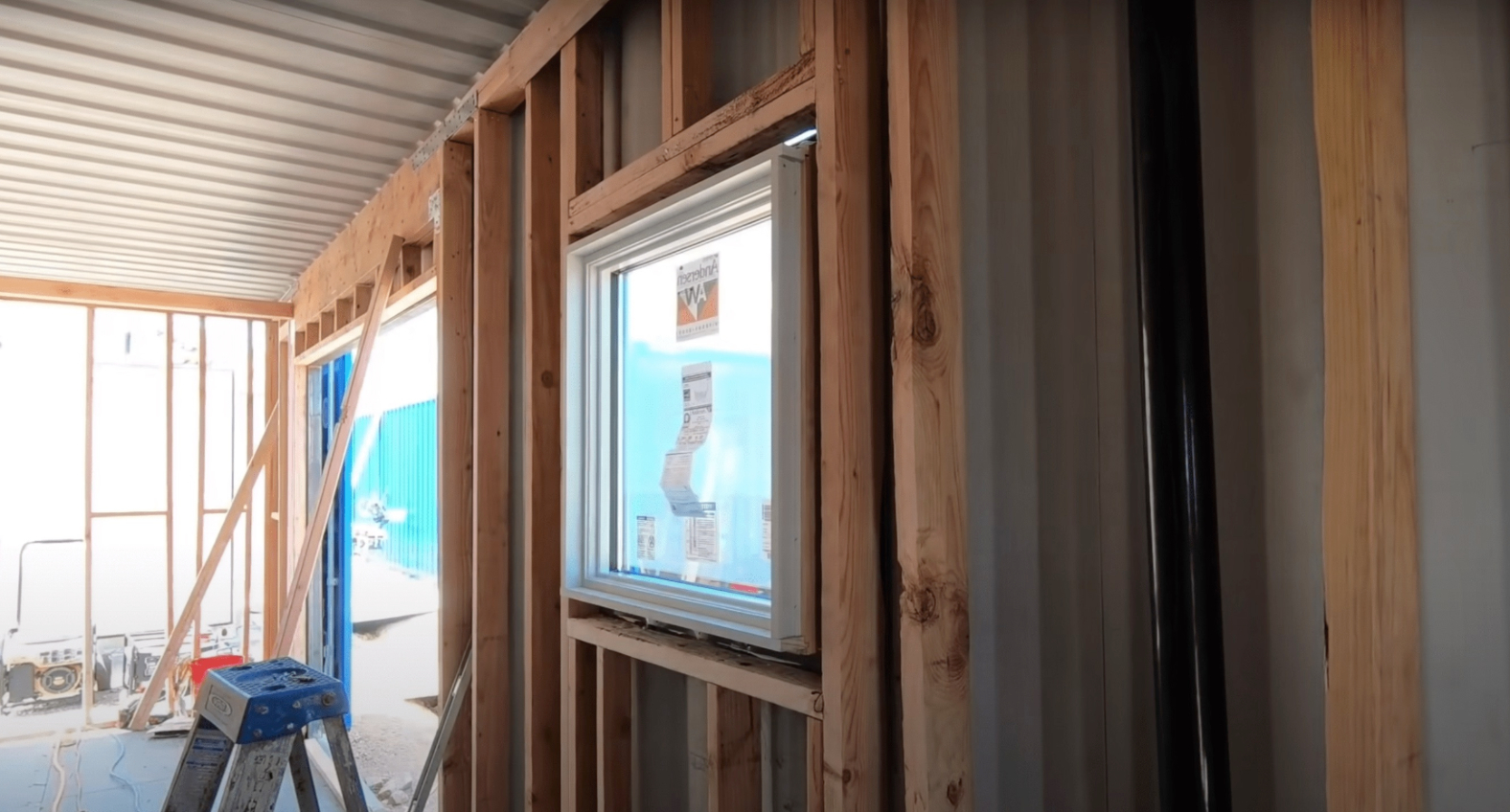 ventana-construccion-casa-container